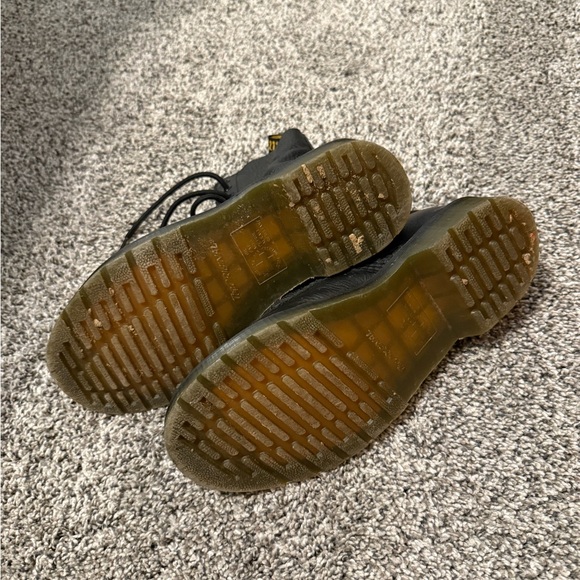 Dr. Martens 1460 Women’s Smooth Leather Lace Up Boots - Picture 3 of 5